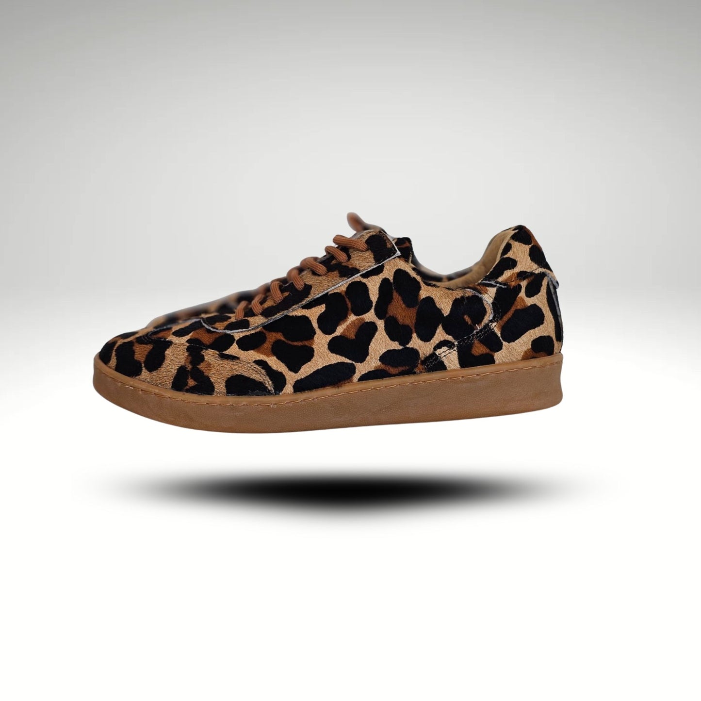 Zapatillas Denis Leopardo cuero Piel.