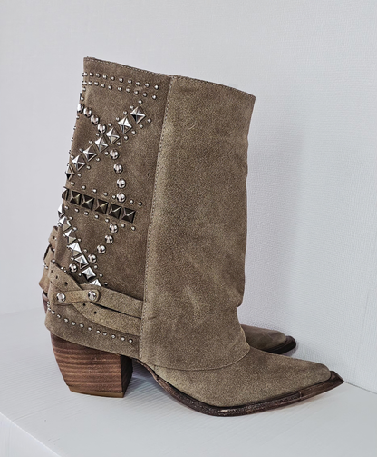 Bota Avery Steele.