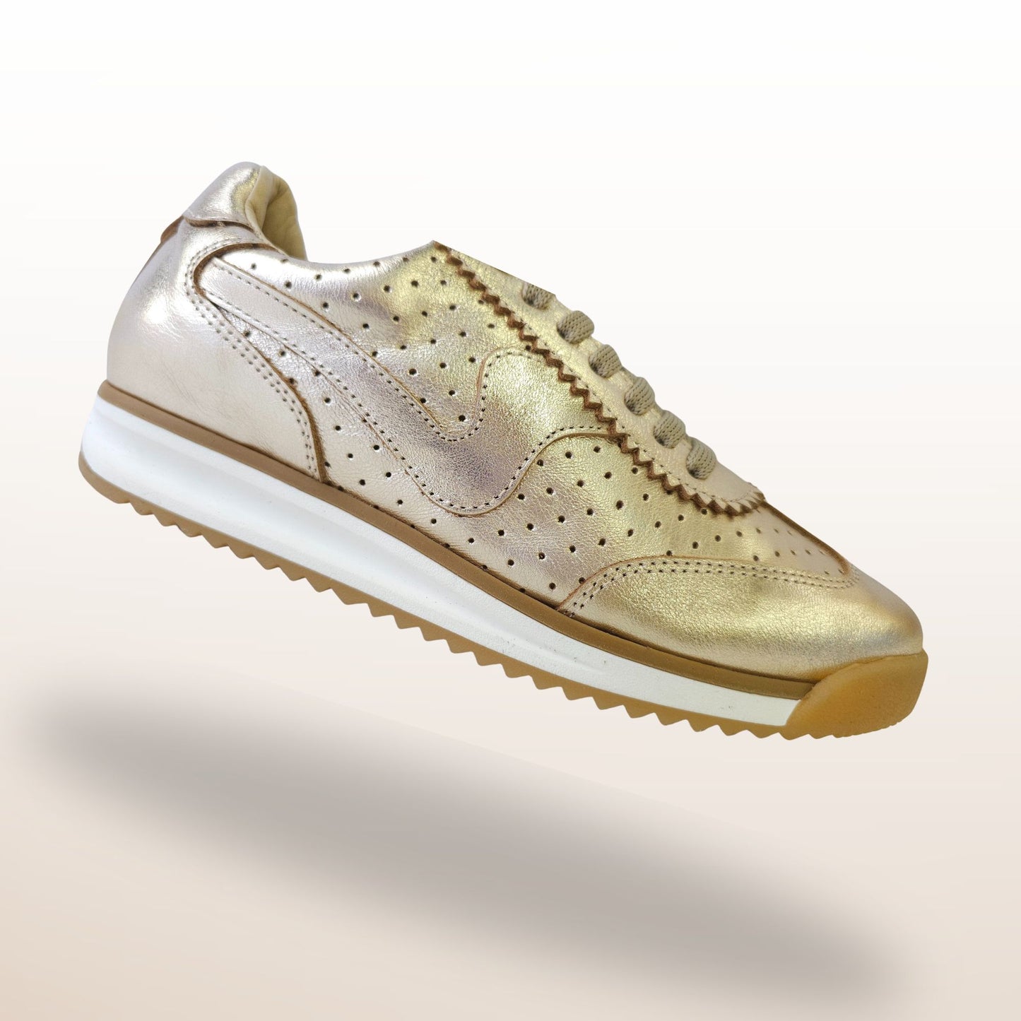 Sneaker Aura Gold – Cuero legítimo