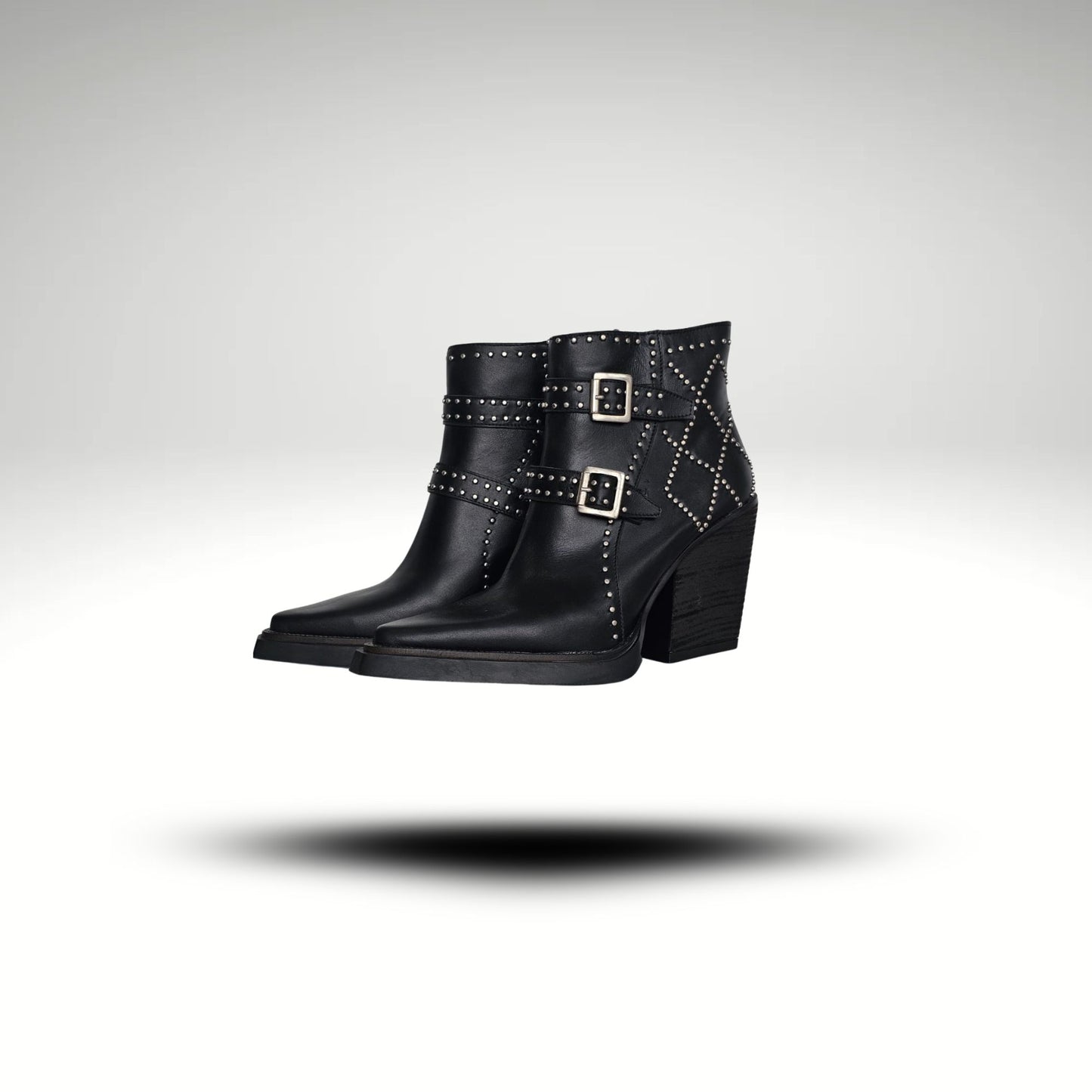 Botin cuero Quad Tachas.