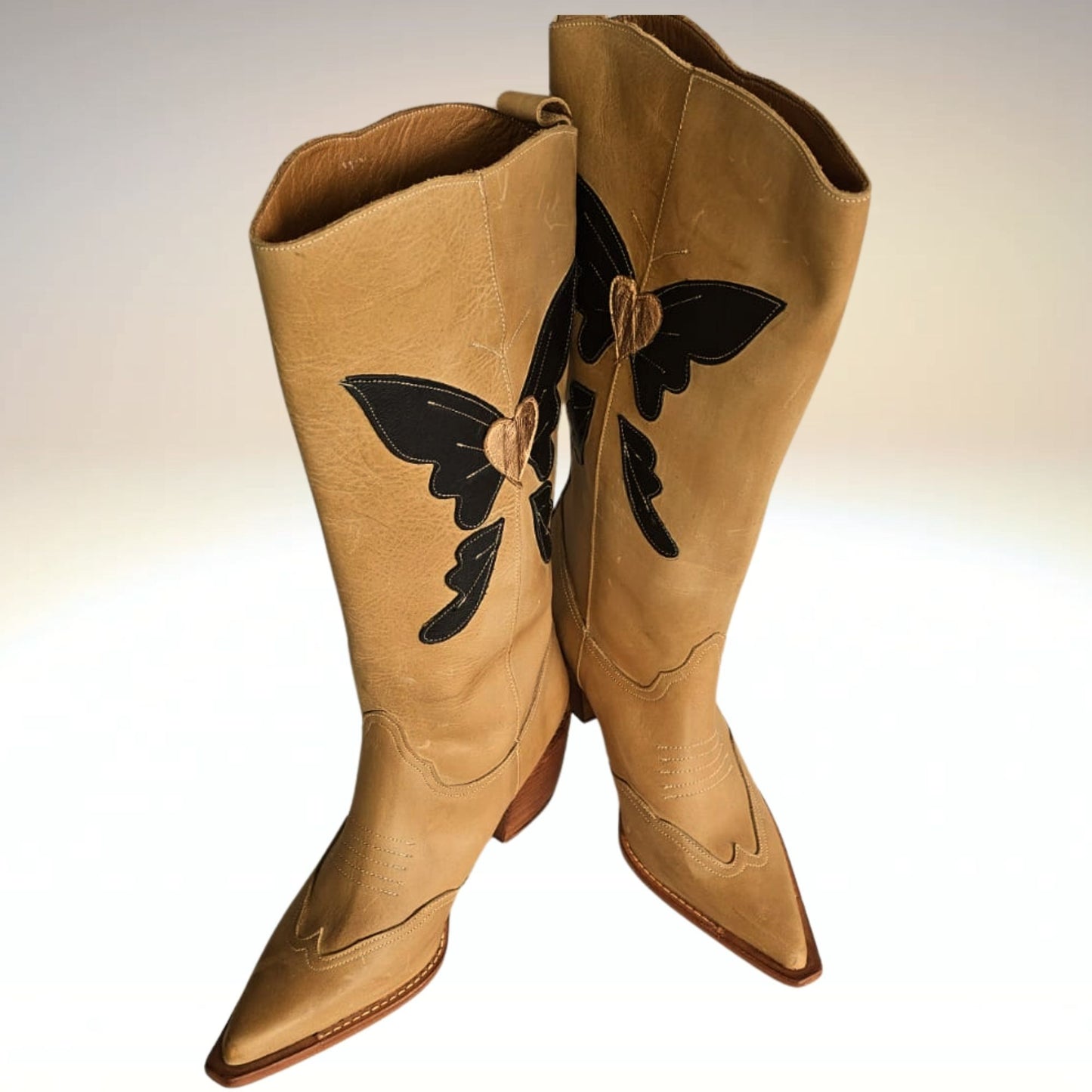 Bota Butterfly Cuero  Beige y Negro