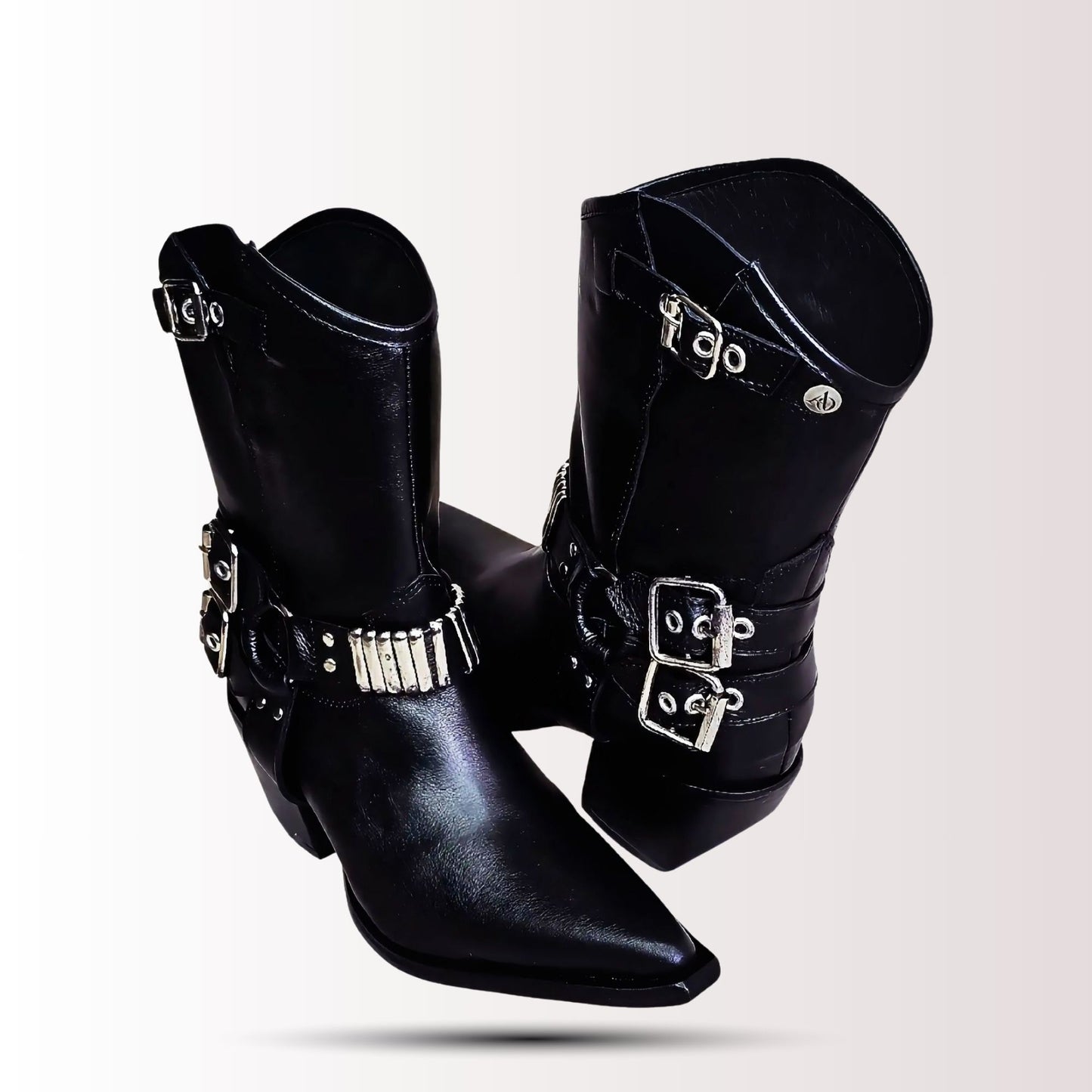 Botin  Avery Black - Cuero Metal