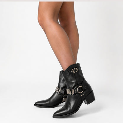 Botin  Avery Black - Cuero Metal